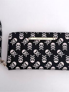Betsey Johnson Black Wallet with White Skull Print and Gold Plate